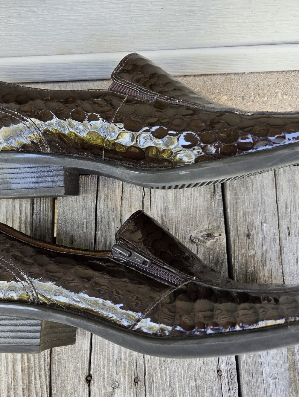 New Brown Patent Leather Loafer Mocs Sz 7M Croc-pattern Naturalizer